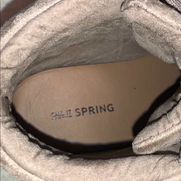 Sneakers - Picture 5 of 5